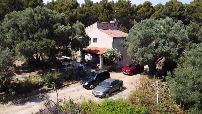 Maison - 230 m² - 7 pièces