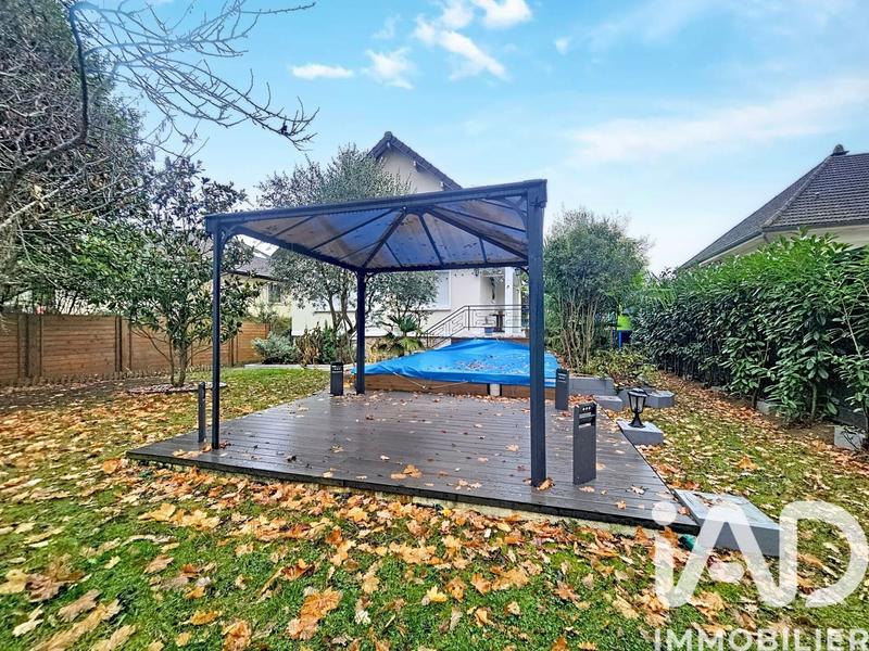 Maison - 163 m² - 6 pièces