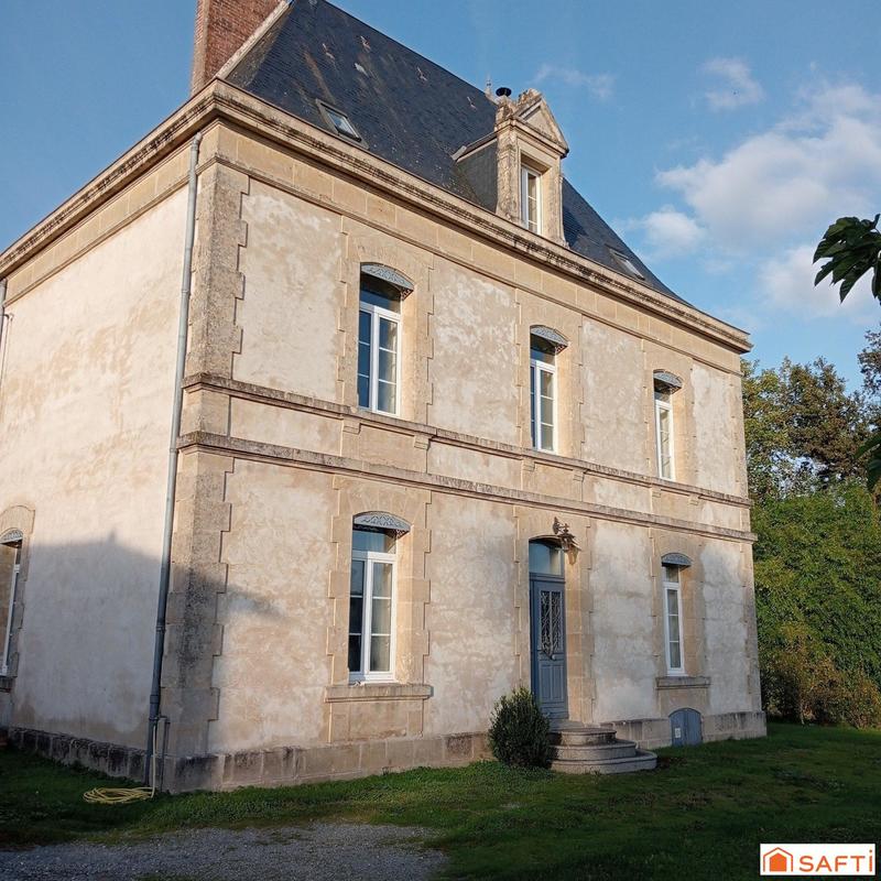 Maison - 254 m² - 9 pièces