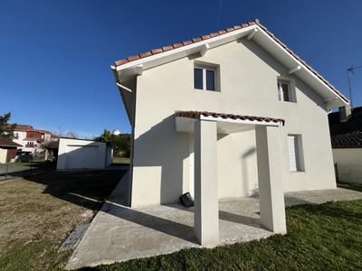 Maison - 140 m² - 6 pièces