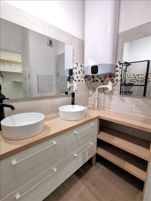 Appartement - 65 m² - 3 pièces