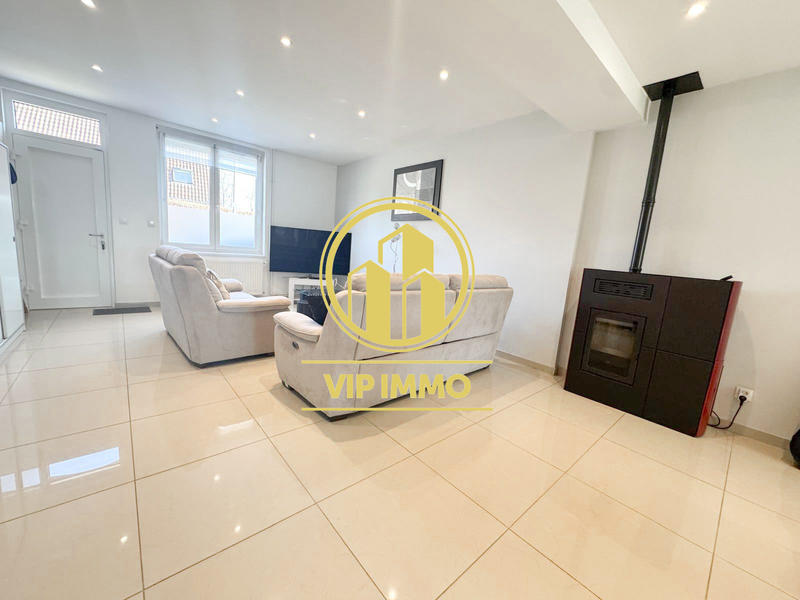 Maison - 141 m² - 10 pièces