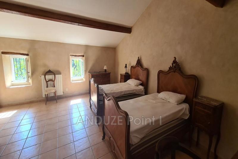 Maison - 337 m² - 14 pièces