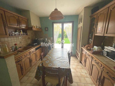 Maison traditionnelle - 95 m² - 6 pièces