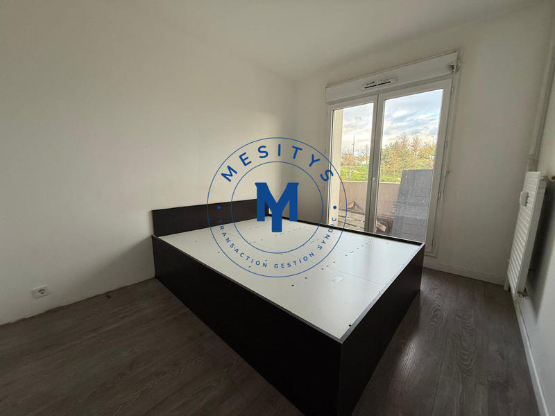 Appartement - 80 m² - 4 pièces