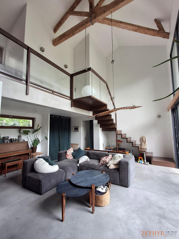 Maison contemporaine - 183 m² - 7 pièces