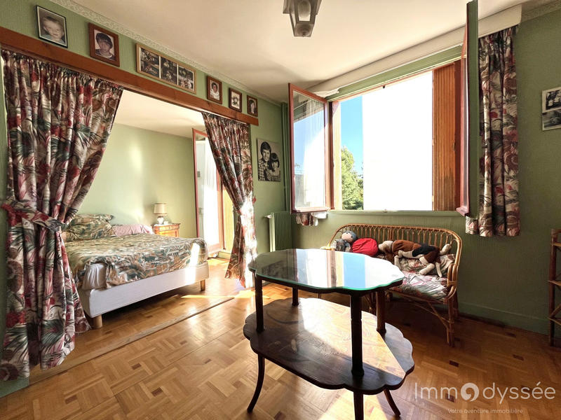 Appartement - 103 m² - 5 pièces