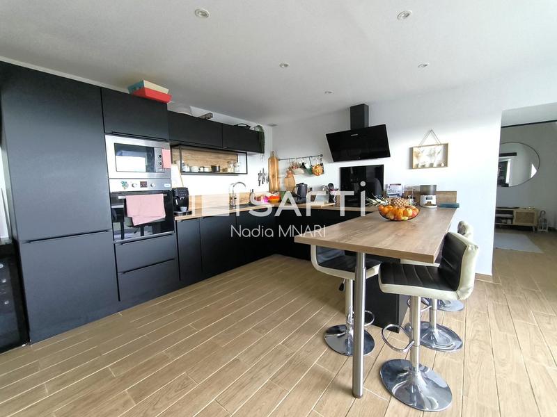 Maison - 140 m² - 6 pièces