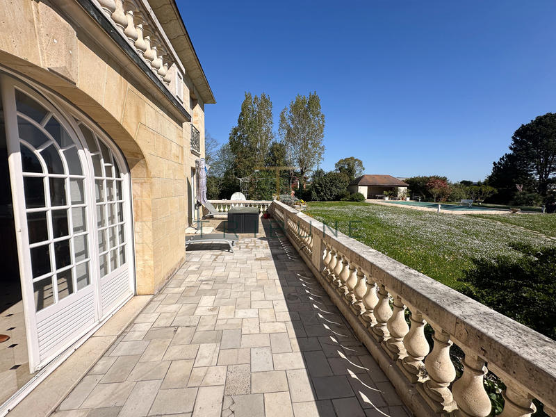 Appartement - 131 m² - 4 pièces