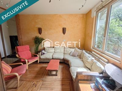 Maison - 278 m² - 10 pièces