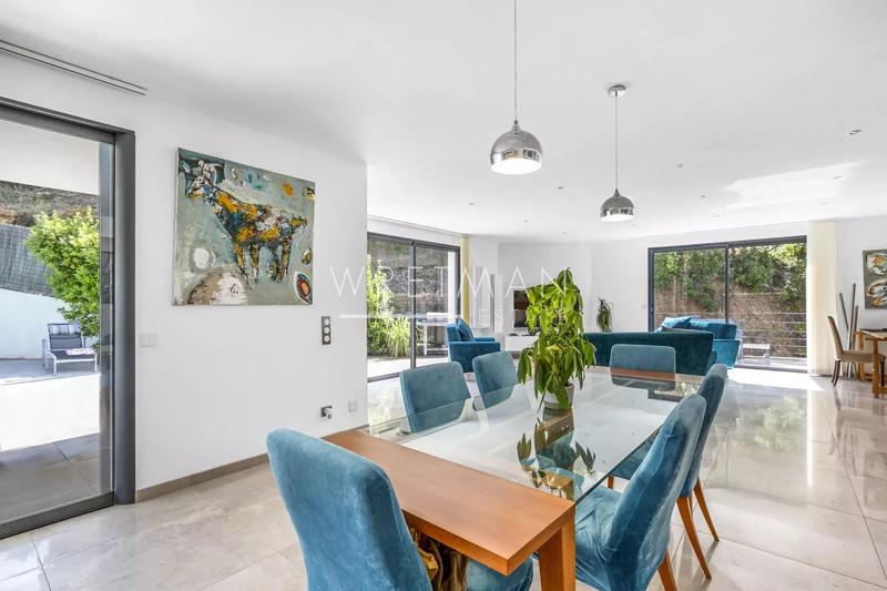 Villa - 180 m² - 7 pièces