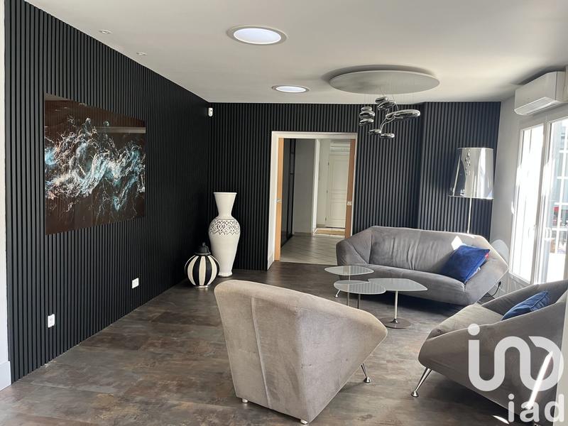 Maison de ville - 200 m² - 6 pièces