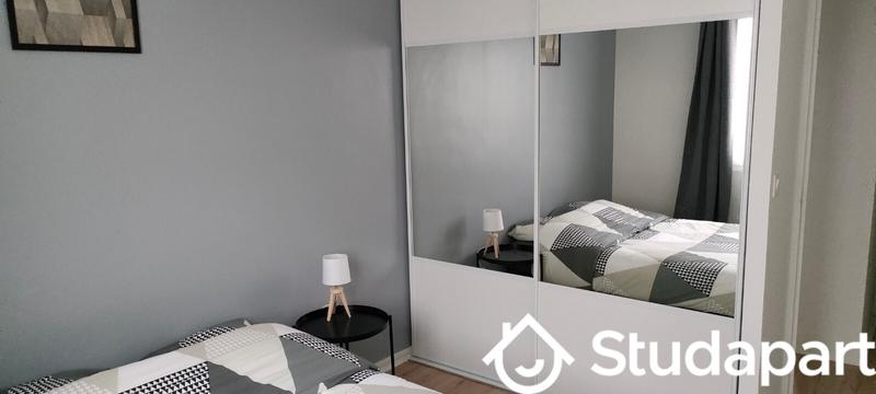 Chambre - 9 m² - 1 pièce