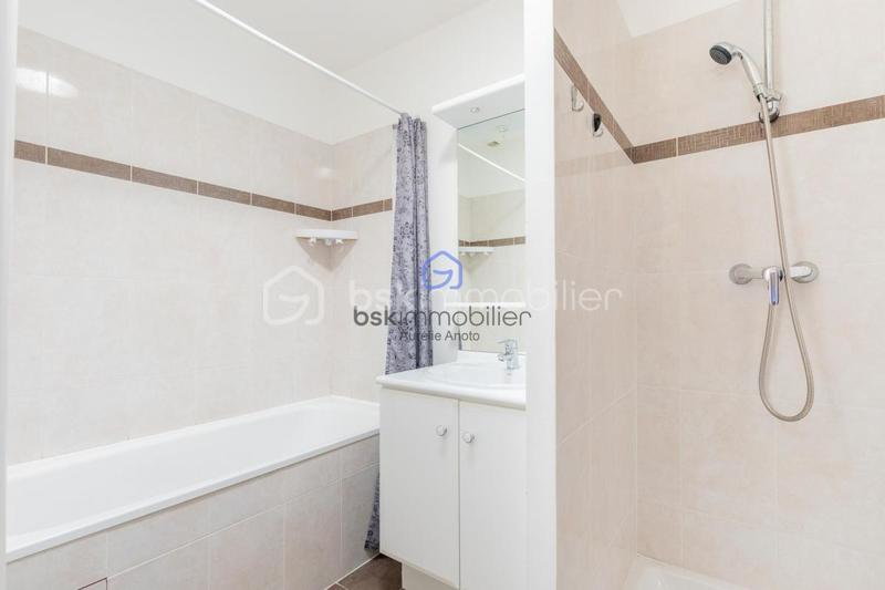 Maison - 85 m² - 5 pièces