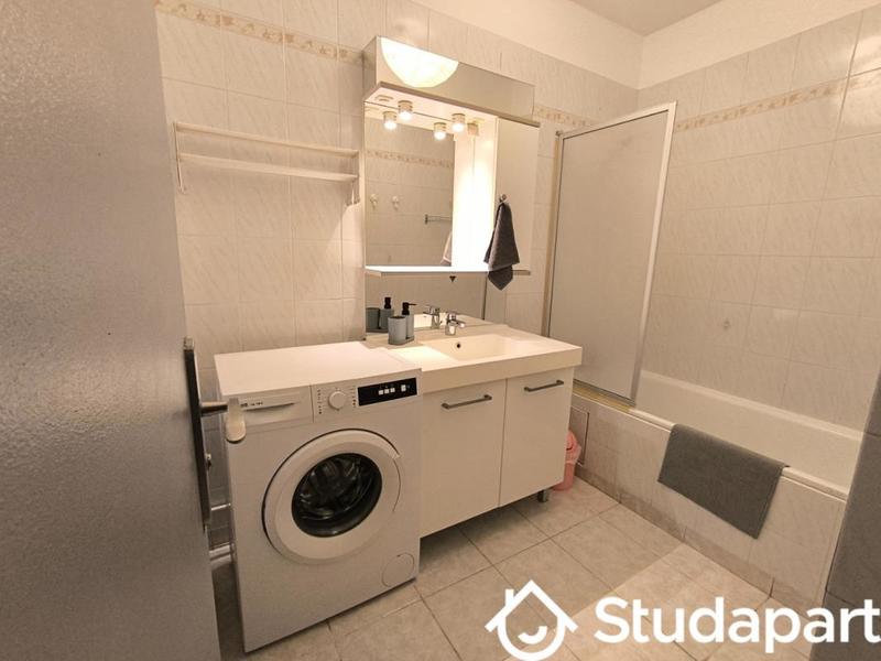 Appartement - 77 m² - 4 pièces