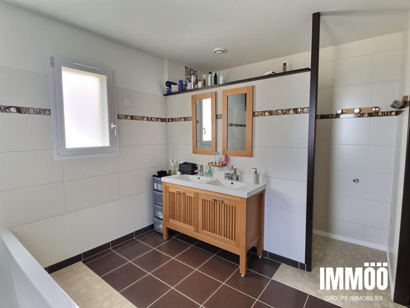 Maison - 193 m² - 7 pièces