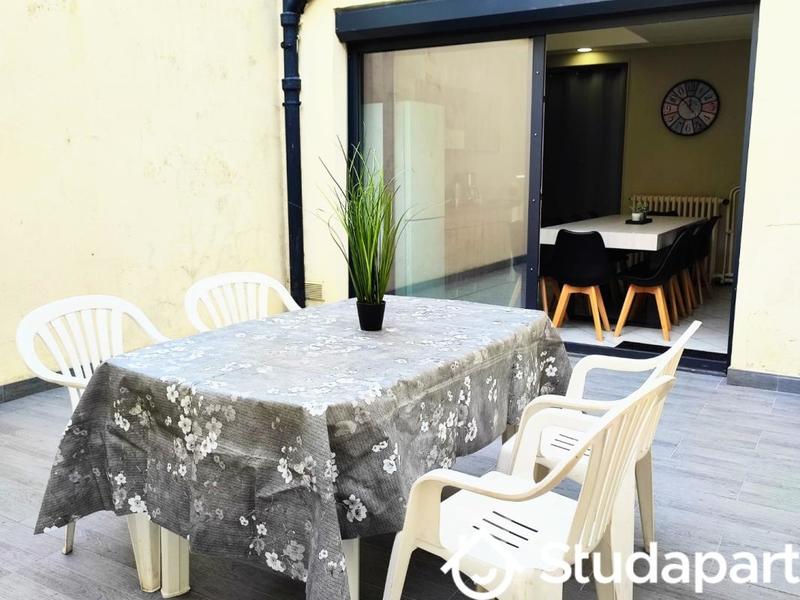 Chambre - 10 m² - 1 pièce