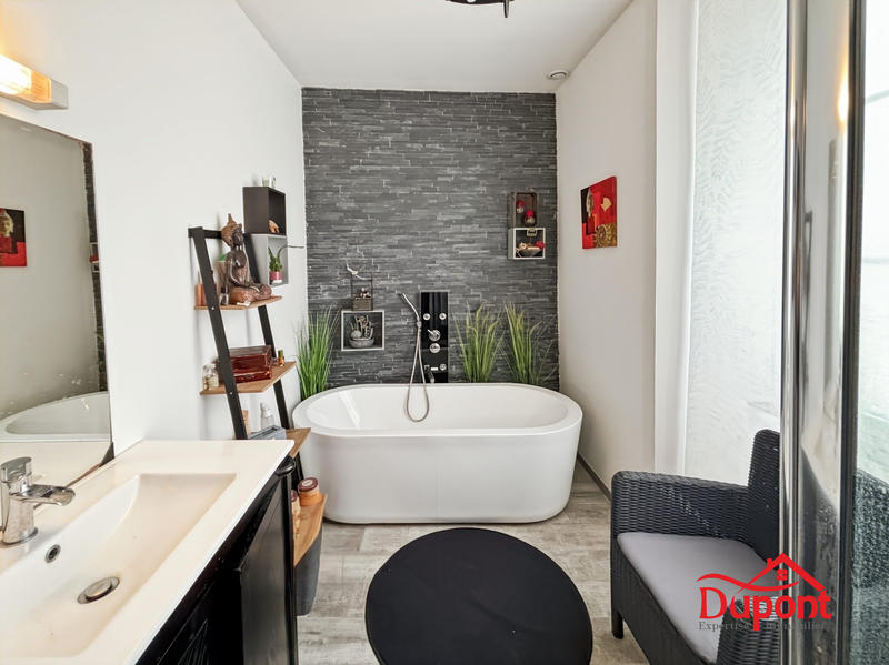 Maison ancienne - 288 m² - 10 pièces