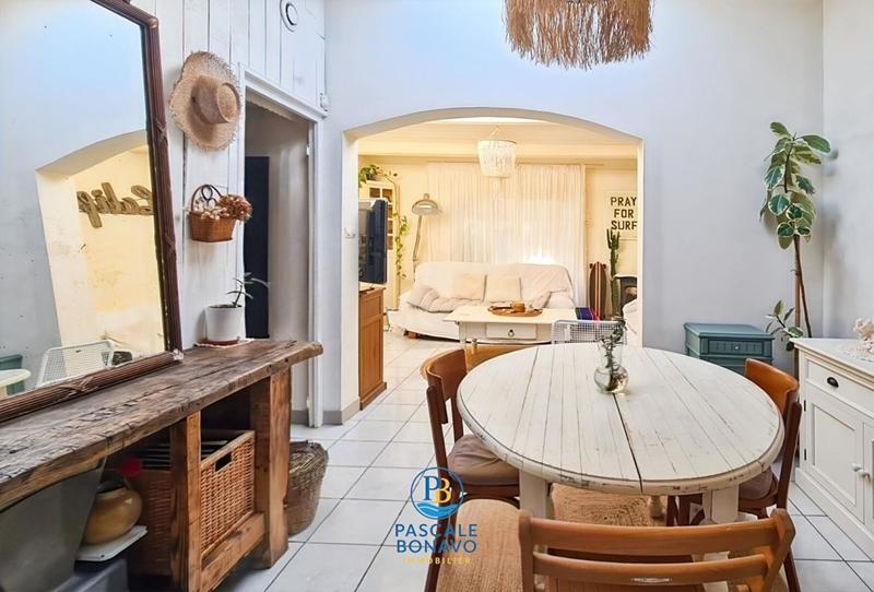 Maison - 324 m² - 13 pièces