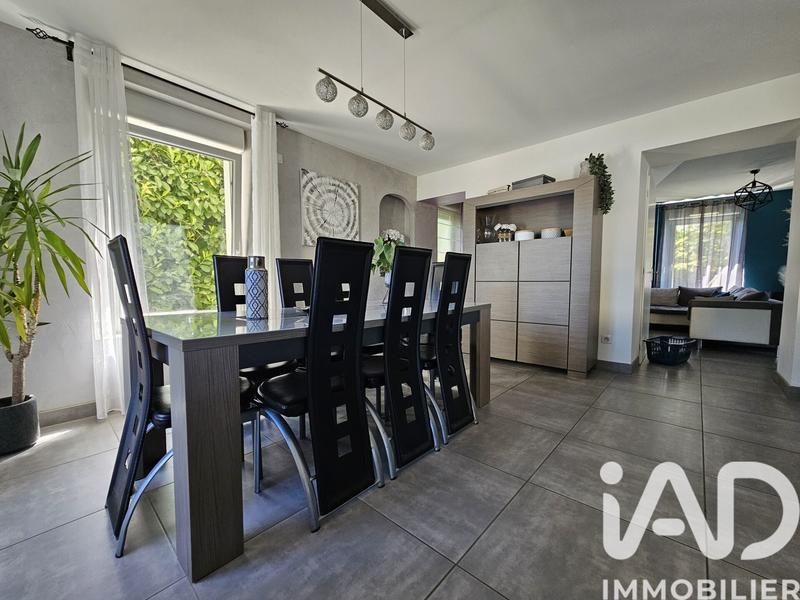 Maison - 115 m² - 5 pièces