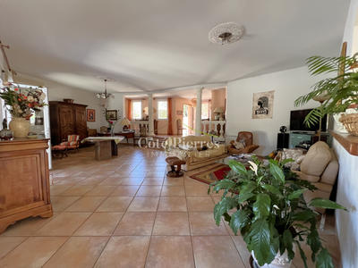 Villa - 164 m² - 4 pièces