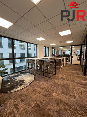 Bureau - 1 352 m²