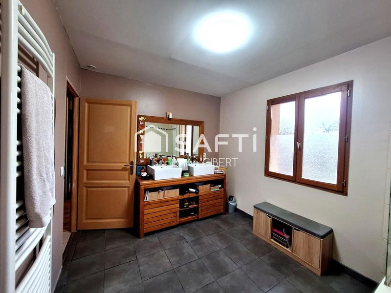 Maison - 146 m² - 6 pièces