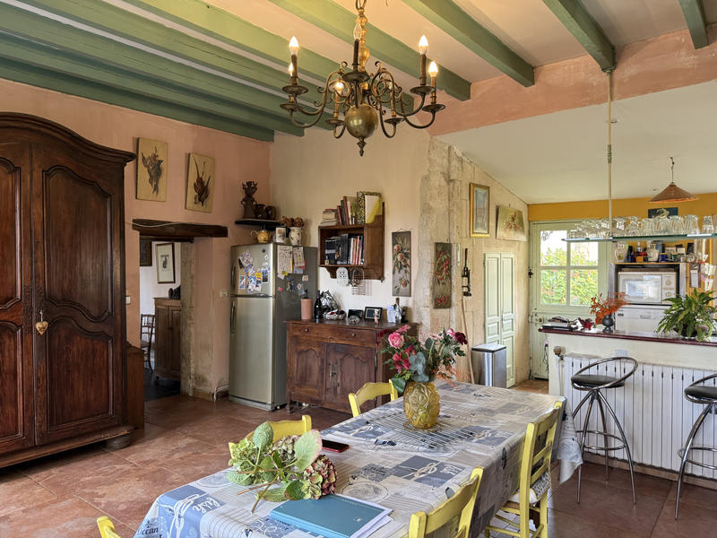 Maison - 322 m² - 18 pièces