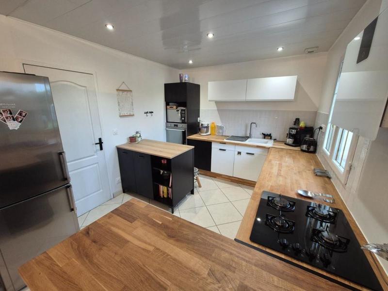 Maison - 100 m² - 4 pièces