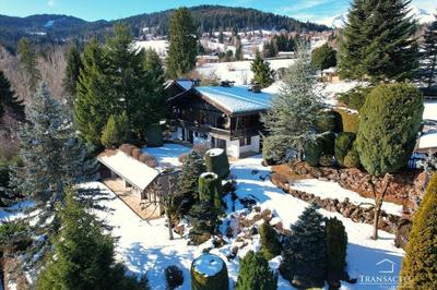 Châlet - 271 m² - 7 pièces