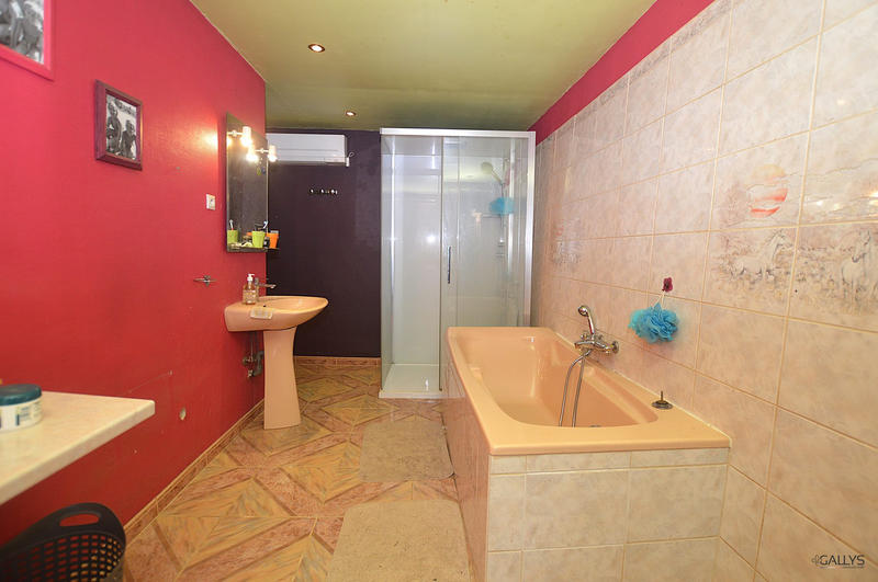 Maison - 145 m² - 6 pièces