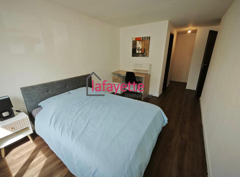 Maison - 96 m² - 6 pièces