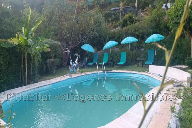 Villa - 205 m² - 7 pièces