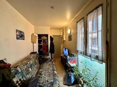 Studio - 12 m² - 1 pièce