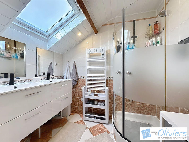 Maison - 103 m² - 5 pièces