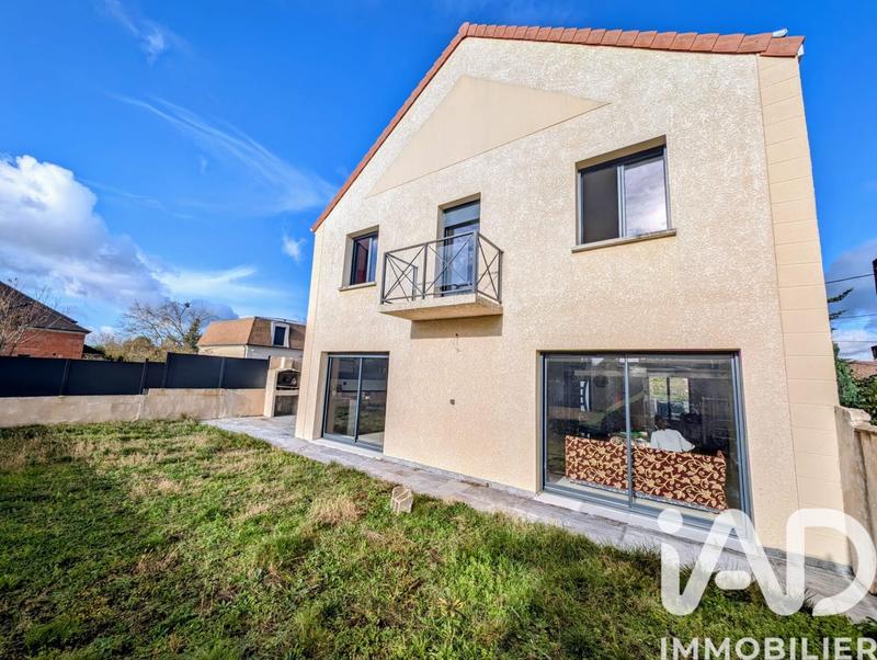 Maison - 185 m² - 7 pièces