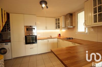 Maison - 98 m² - 6 pièces