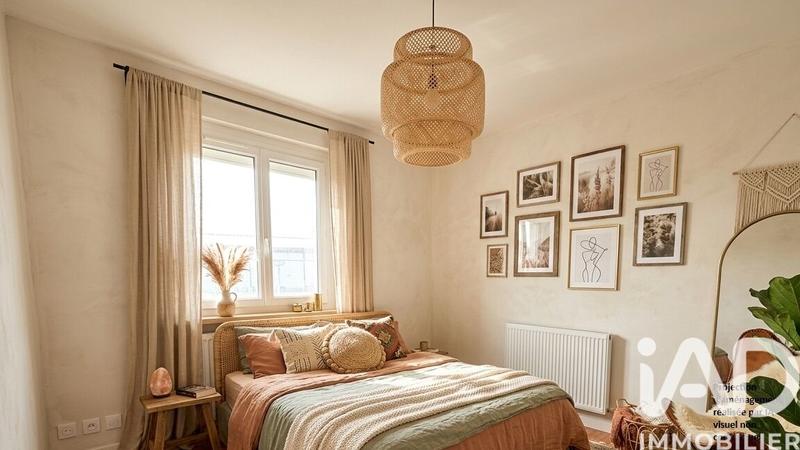 Maison - 90 m² - 5 pièces