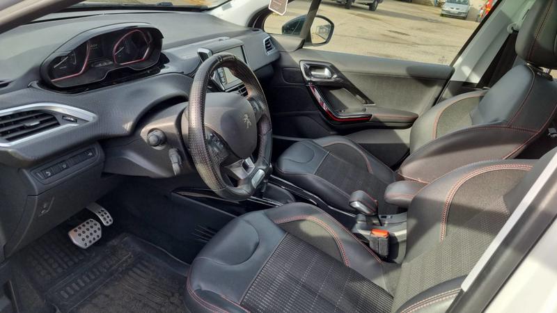 Peugeot 2008 1.2 Puretech 110.0 Eat 6 Gt Line - Automatique