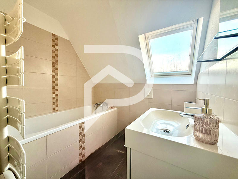 Appartement - 106 m² - 5 pièces