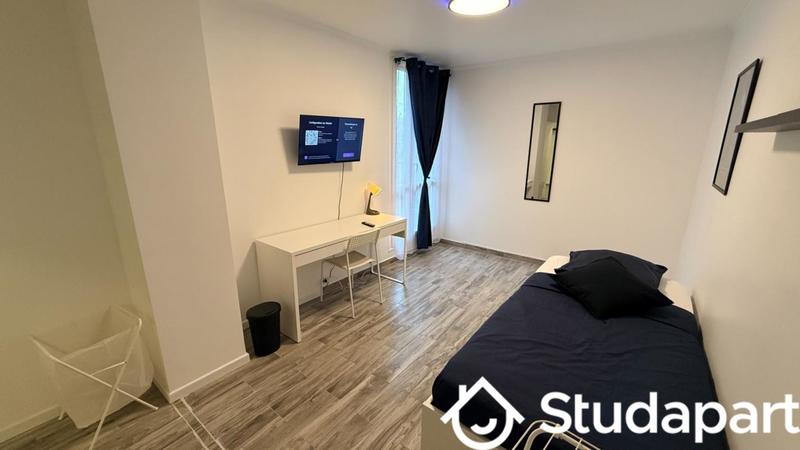 Chambre - 11 m² - 1 pièce