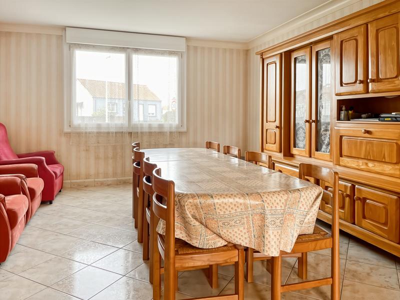 Maison - 175 m² - 10 pièces