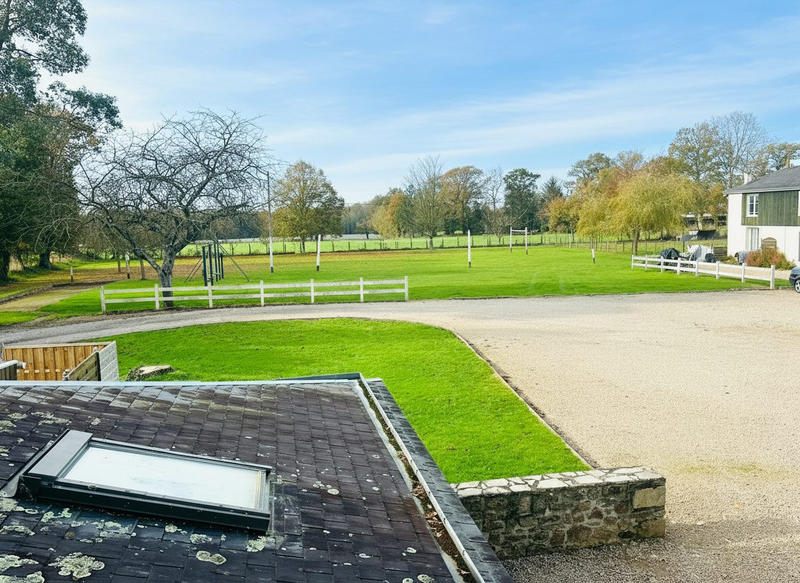 Maison - 600 m² - 29 pièces