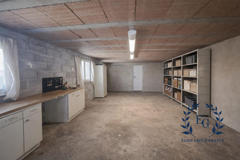 Maison traditionnelle - 98 m² - 5 pièces