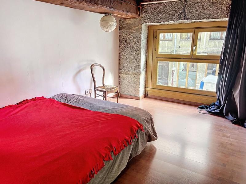 Appartement - 77 m² - 3 pièces