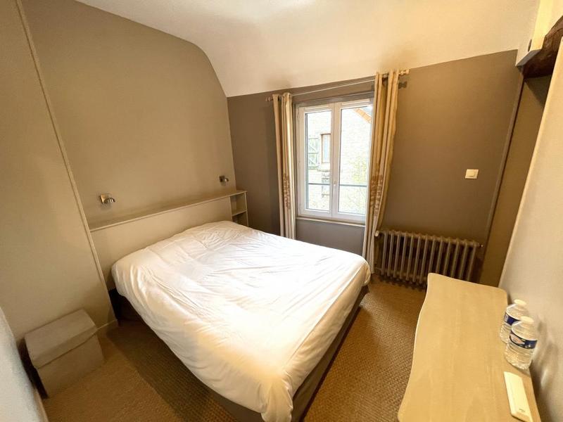 Maison ancienne - 310 m² - 11 pièces