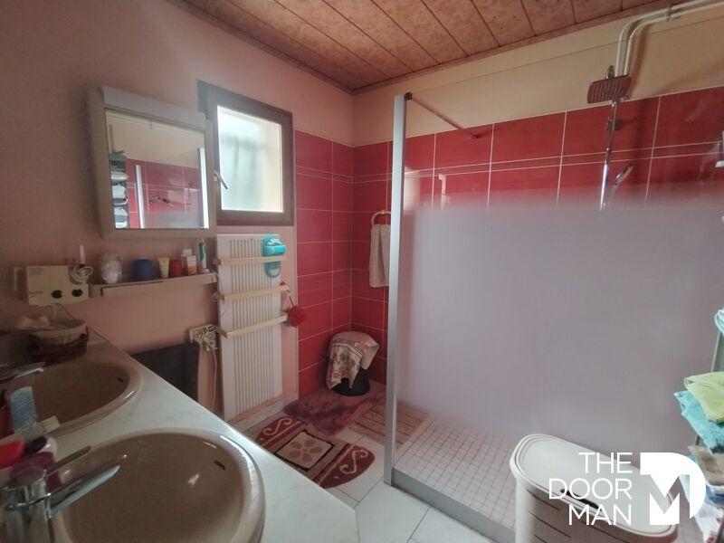 Maison traditionnelle - 120 m² - 7 pièces