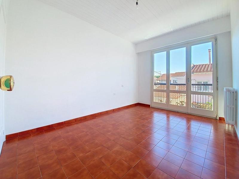 Maison - 223 m² - 9 pièces