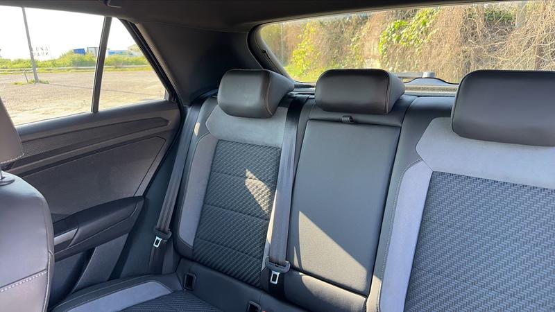 Volkswagen t-Roc 1.5 Tsi 150 Dsg7 R-Line