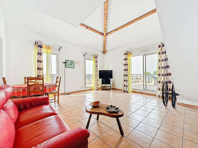 Appartement - 87 m² - 4 pièces